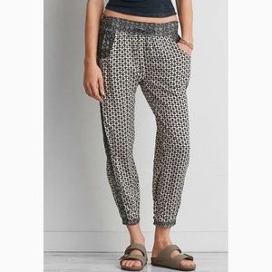 AEO Soft Printed Joggers